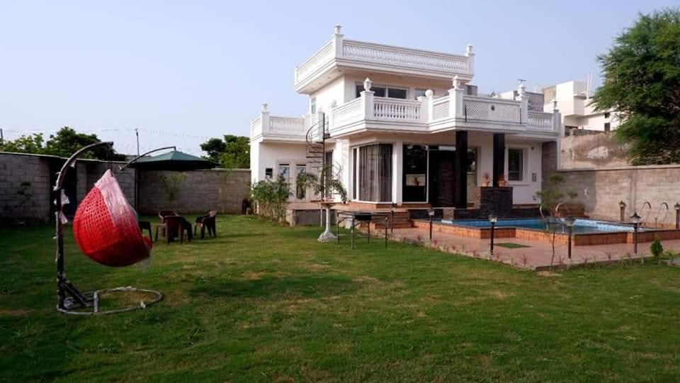 Greystone Villa, Swiming Pool , Bbq , Big Garden, Pool Table, Party Speaker, Bathtub, Kitchen, 15Mins To Golden Temple Αμριτσάρ Εξωτερικό φωτογραφία