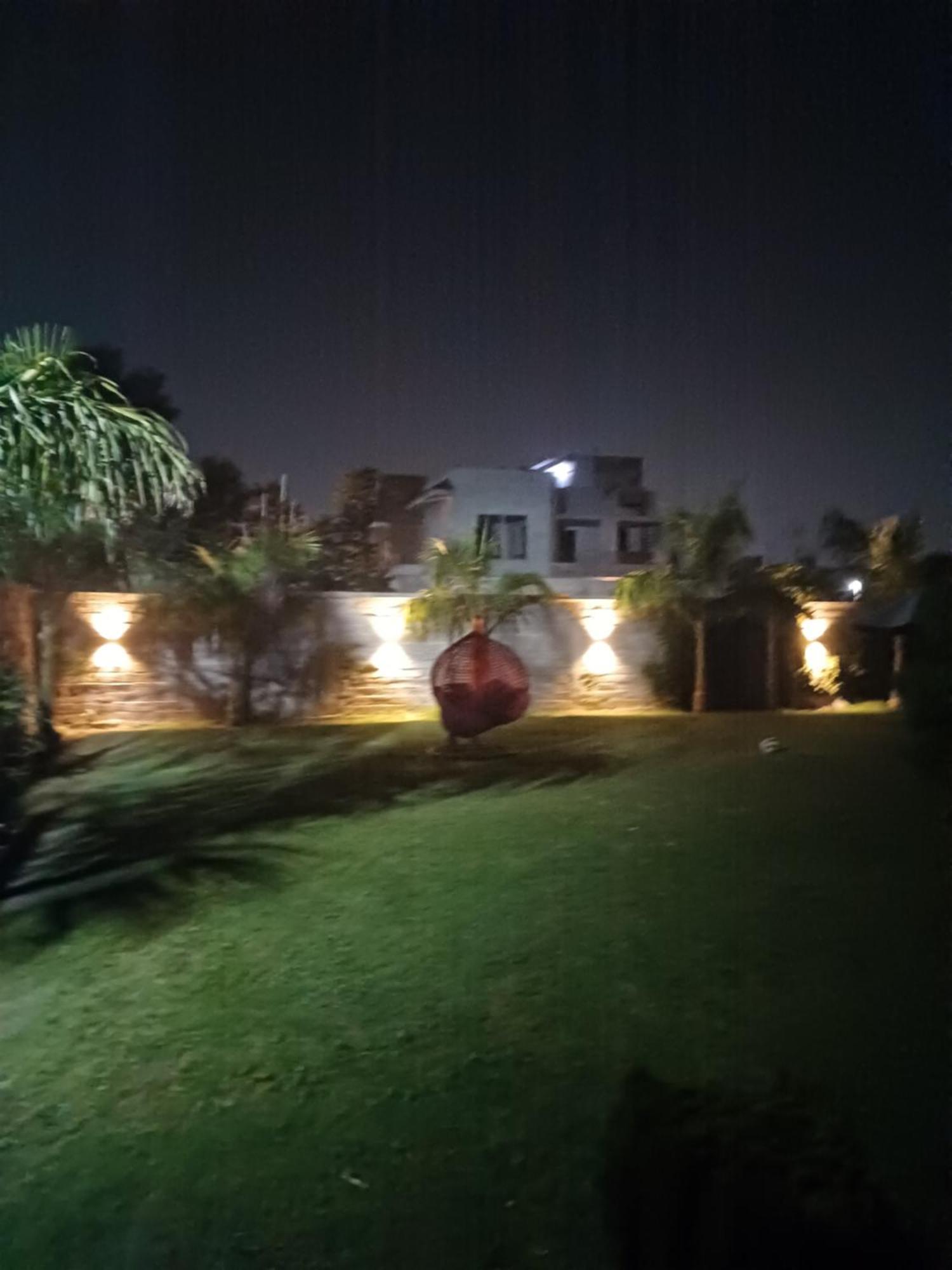 Greystone Villa, Swiming Pool , Bbq , Big Garden, Pool Table, Party Speaker, Bathtub, Kitchen, 15Mins To Golden Temple Αμριτσάρ Εξωτερικό φωτογραφία